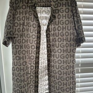 HUGO Men's Black and Gray Patterned Shirt